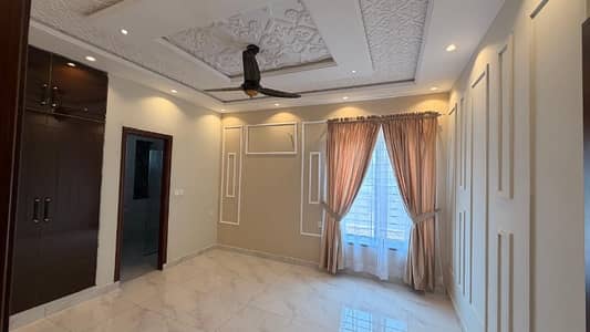 Prime Location House For Grabs In 5 Marla Citi Housing Society