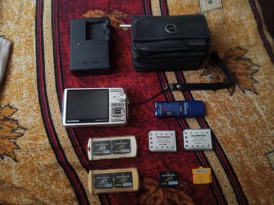 Olympus μ MJL Stylus 820 Vintage Collectors Mega Bundle