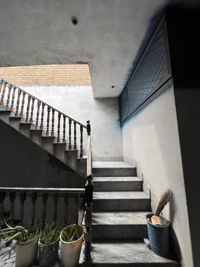 House 12