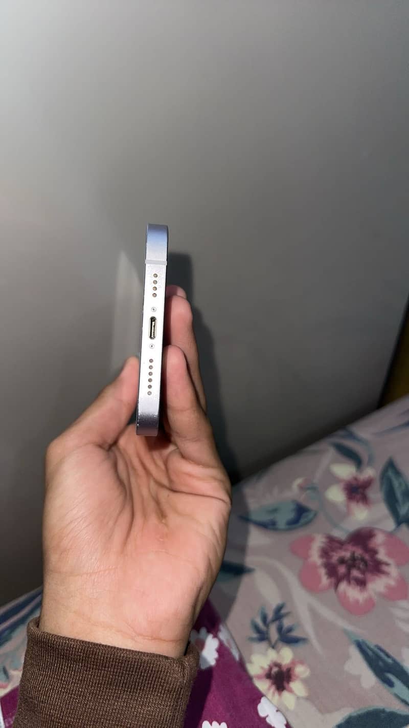 Apple iPhone 14 plus 0