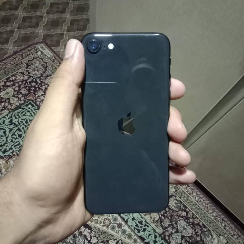 iphone SE 2 4