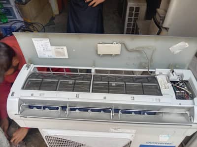 1 ton Haier Dc invertor