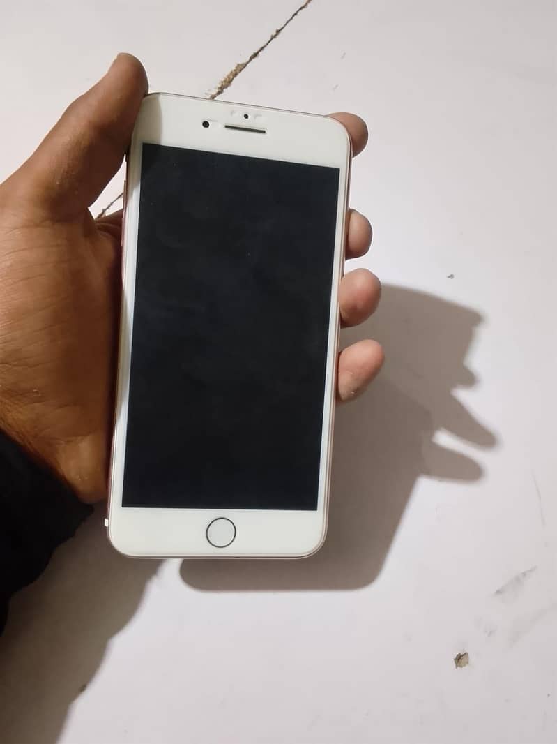 Apple iPhone 7 Plus 5