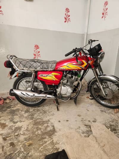 Honda cg 125 model 2021 Red clour Punjab number