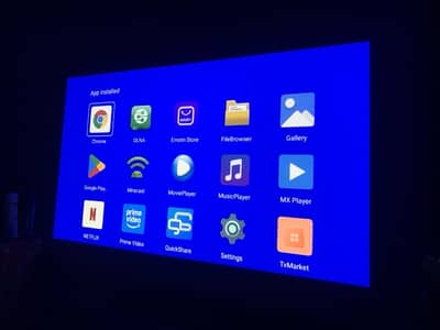 brand new android projector 4k (no box) 200 inch