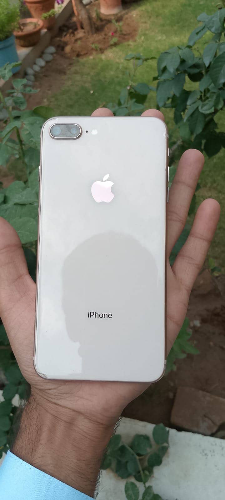 Apple iPhone 8 Plus with android 3