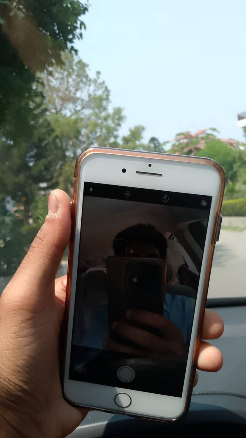 Apple iPhone 8 Plus with android 11