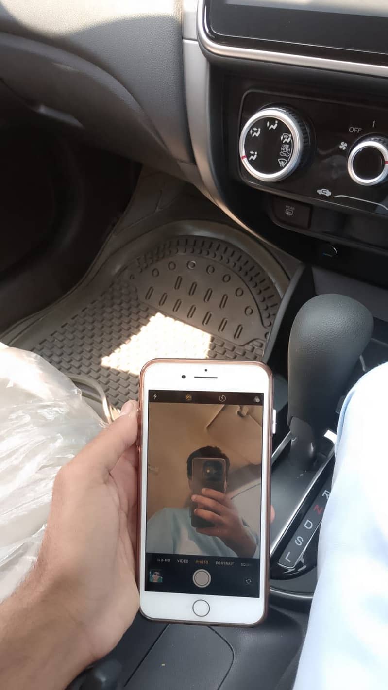 Apple iPhone 8 Plus with android 12