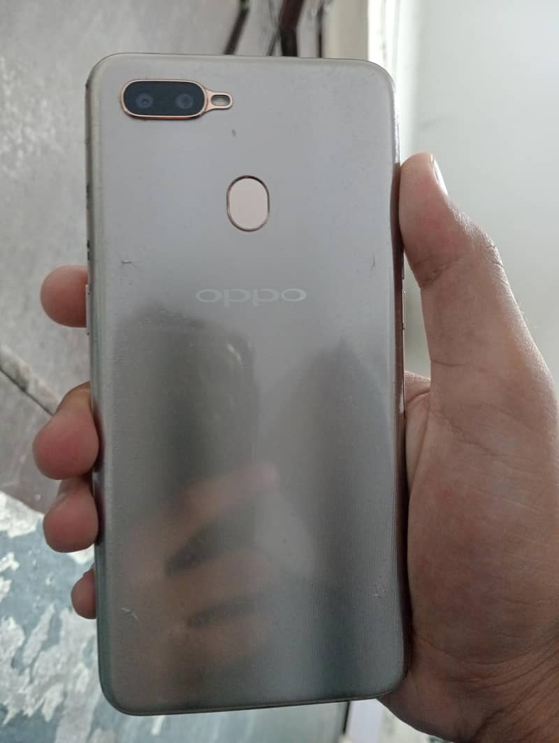 OPPO A7 1