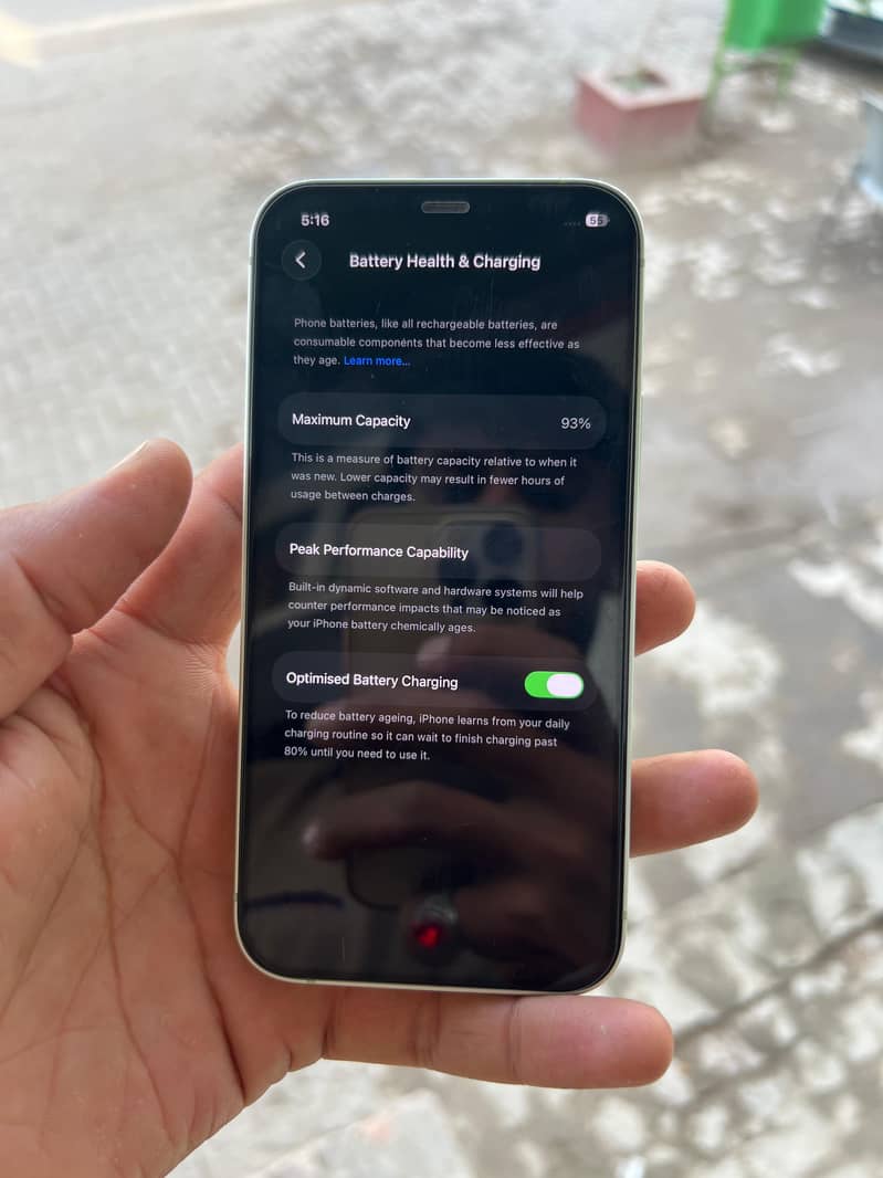 Apple iPhone 12 1