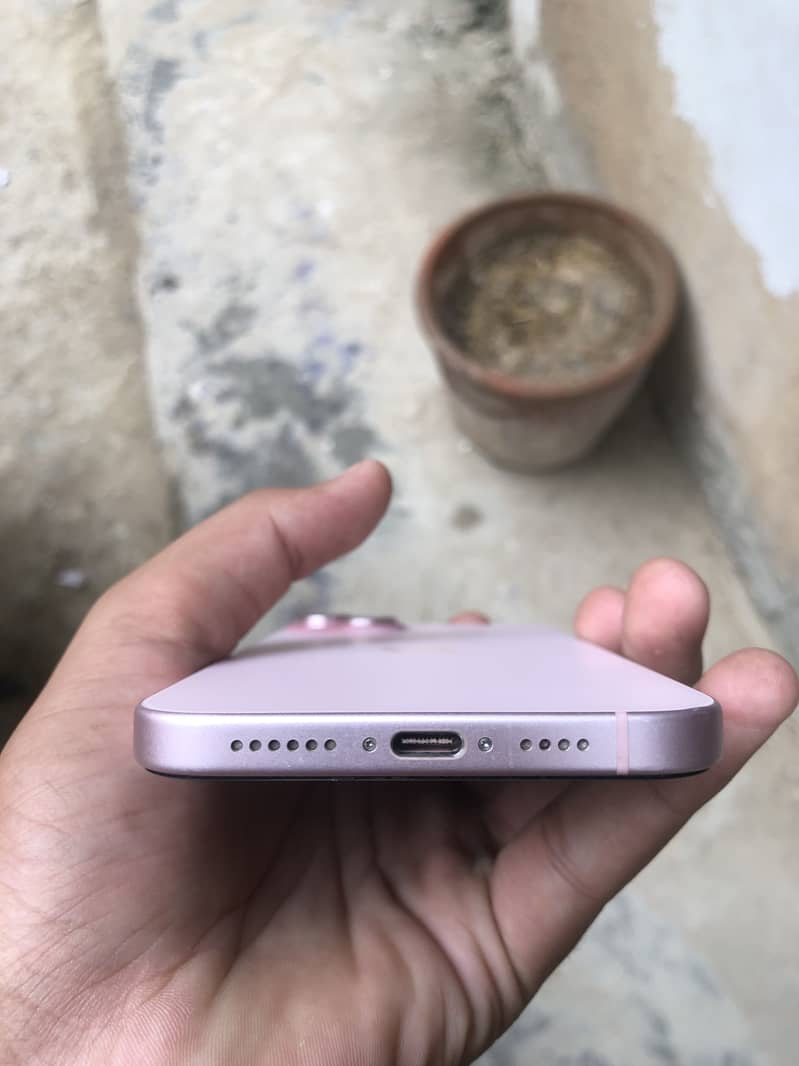Apple iPhone 15 plus 0