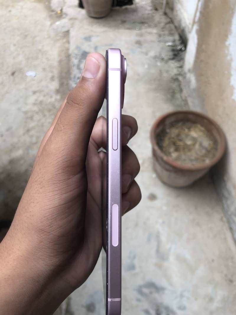 Apple iPhone 15 plus 1