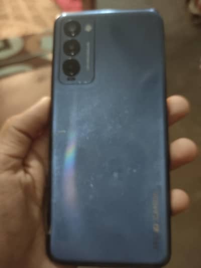 Tecno Camon 18