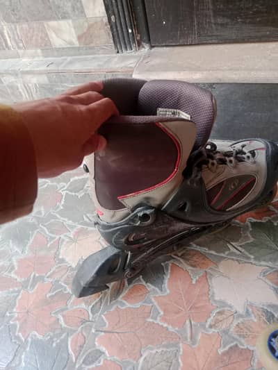 SKATEING SHOES
