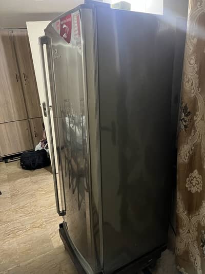Dawlance vertical Freezer