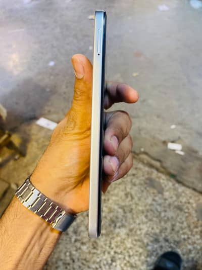 infinix hot 60i 6+6 128