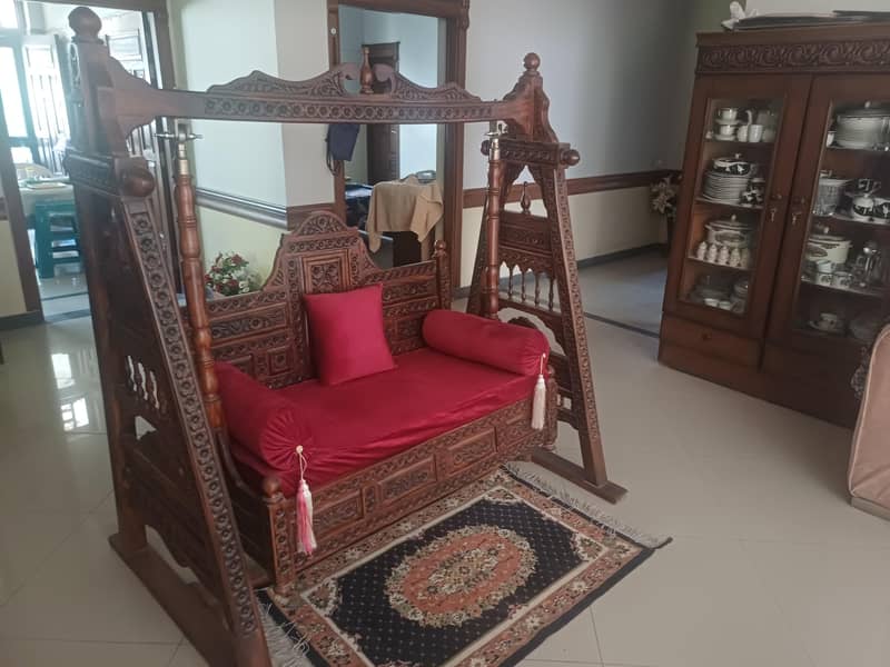Sofa Jhula 3