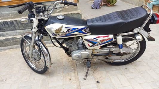 Honda 125 2018 model sield ingan complete documents first owner