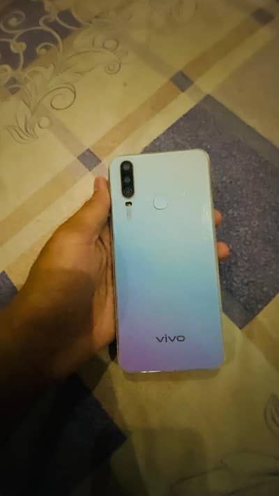 Vivo Y17