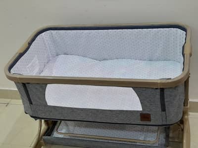Baby cot / baby bed / multifunctional