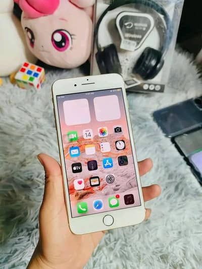 Iphone 7plus PTA approved 128gb My Whatsapp number 0341-15-94-140