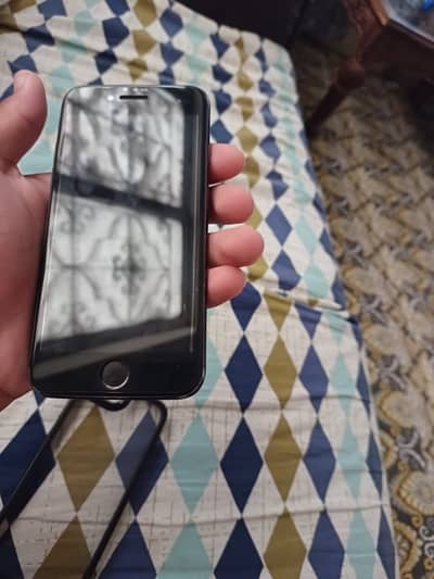 Apple iPhone SE
