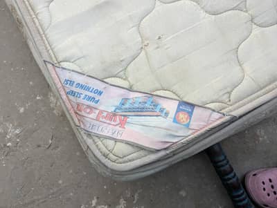 Master Foam king size Spring Mattress for sale :