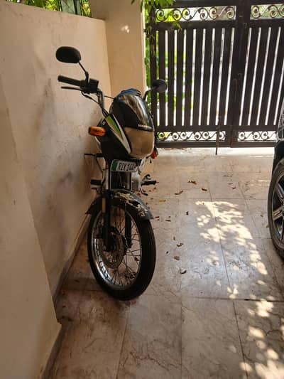 Honda CG 125 Deluxe 2014 (Registered 2018) – Rawalpindi Number