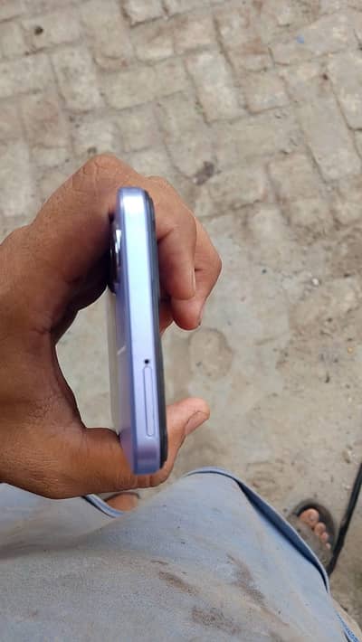 vivo y17s 4+4-128 condition 10/10