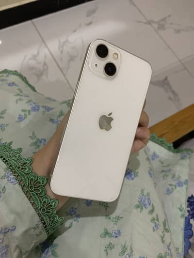 Apple iPhone 13