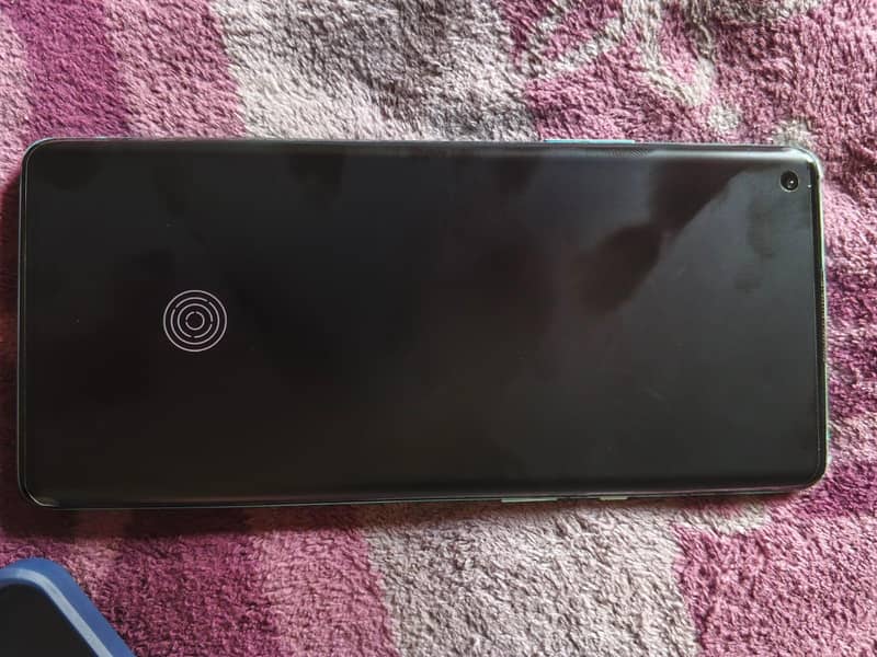 One Plus 8 Pro 0