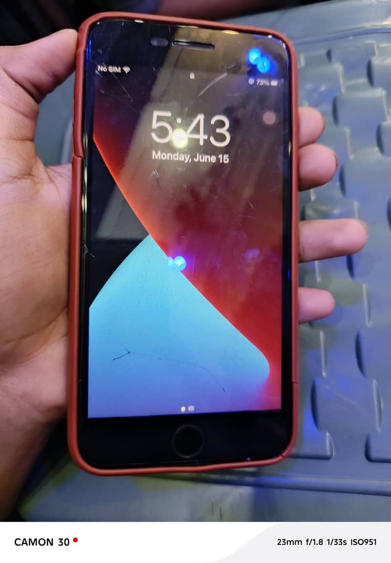 Apple iPhone 7 Plus 3