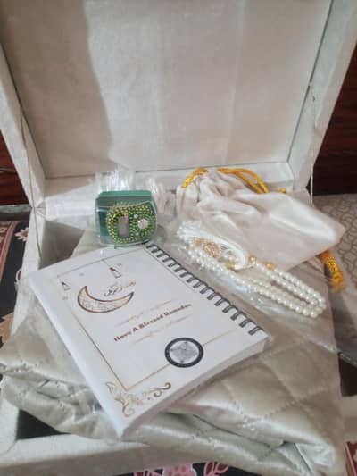 eid mubarak box contact on Whatsapp num 03345399217