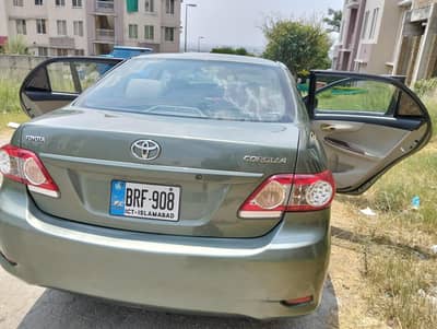 Toyota Corolla GLI 2011