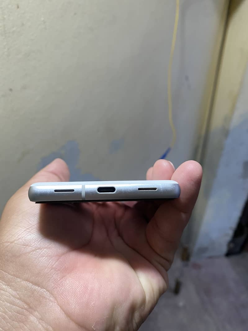 Google pixel 7a 6