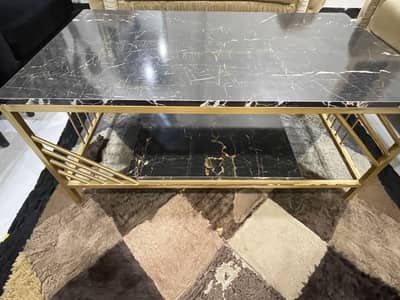Drawing room center table