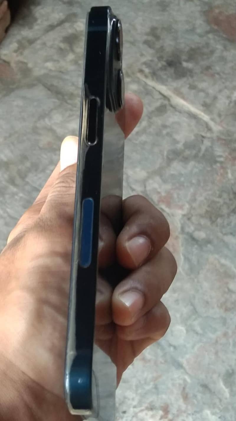 Apple iPhone 14 2