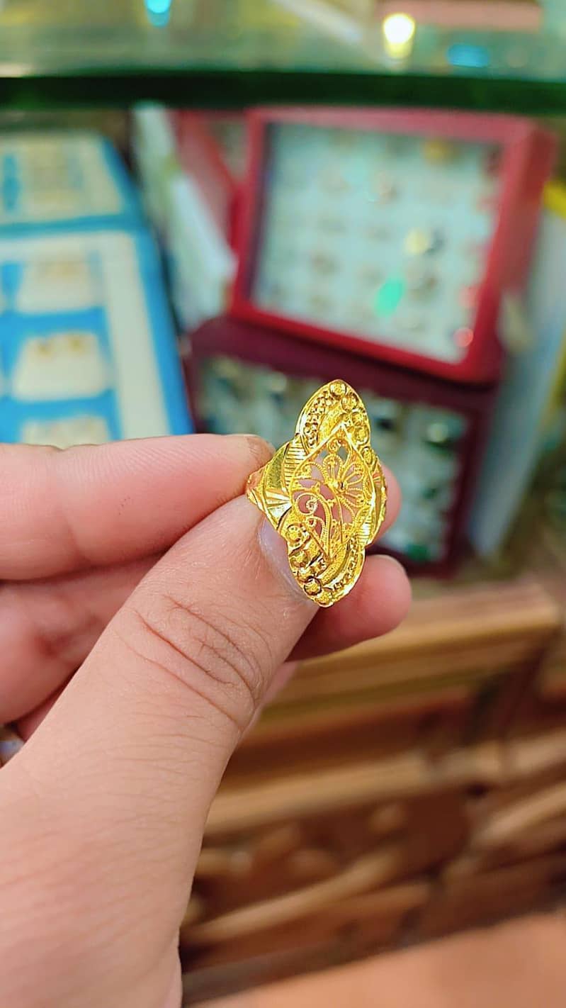 gold ring 3