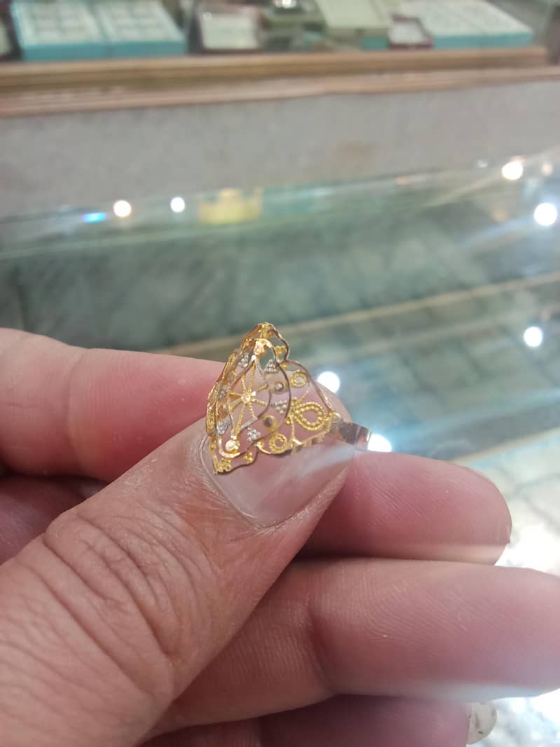 gold ring 12