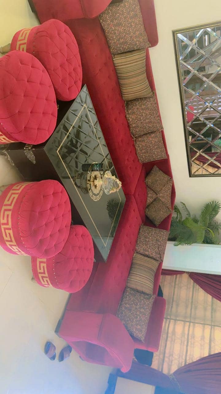 Sofa Set , Centre table. Curtains 0