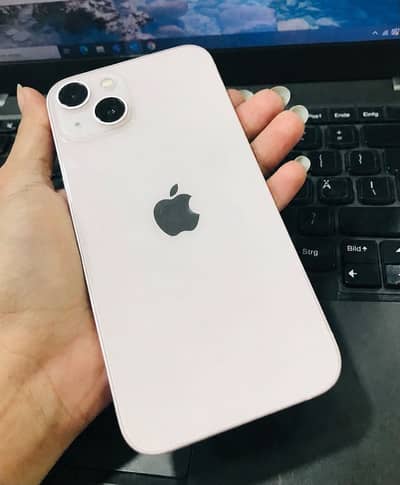 Apple iPhone 13