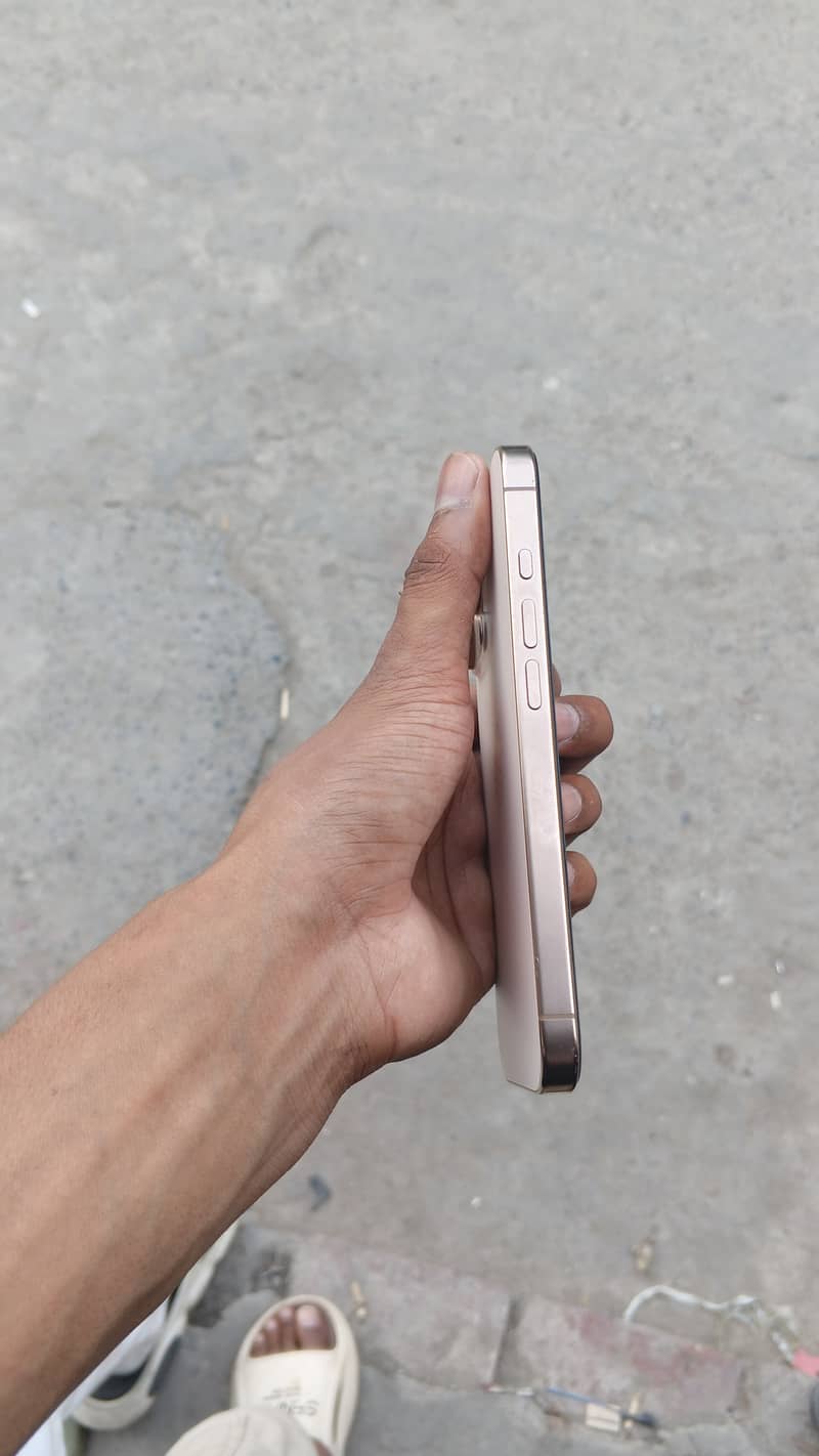 Apple iPhone 4
