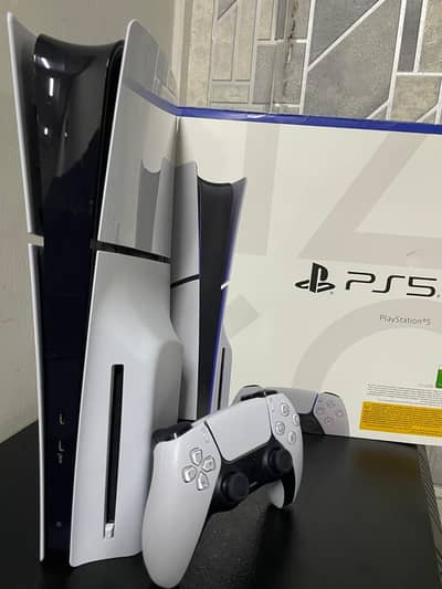 playstation 5 slim / ps5 fat used and box pack stock available