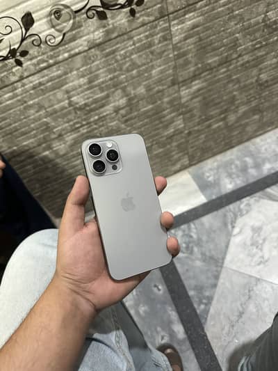Apple iPhone 15 Pro Max