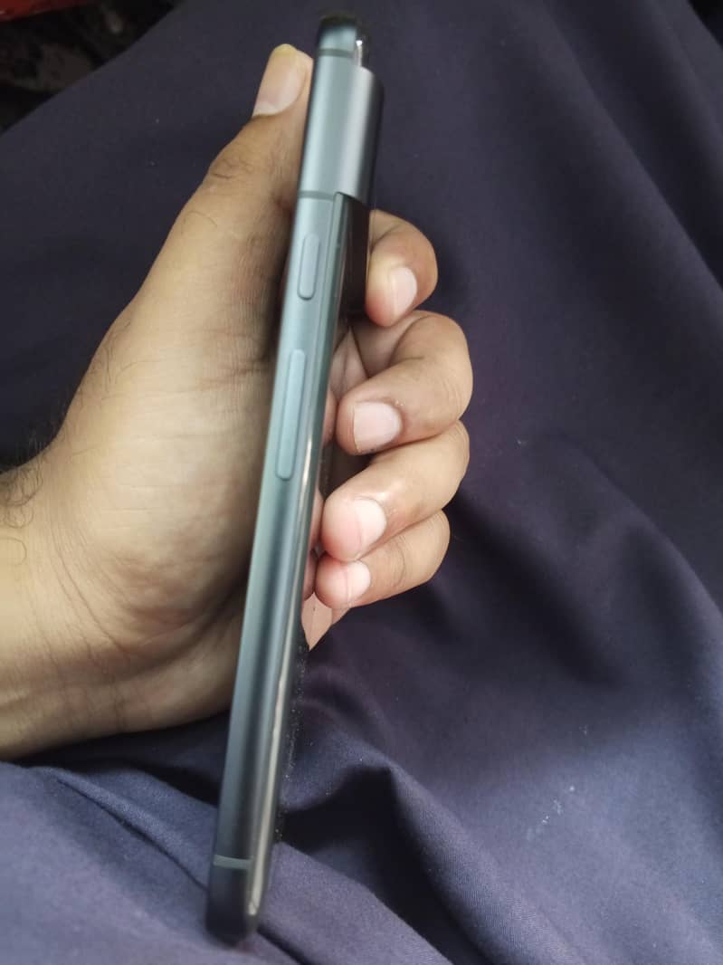 Google Pixel 8 3