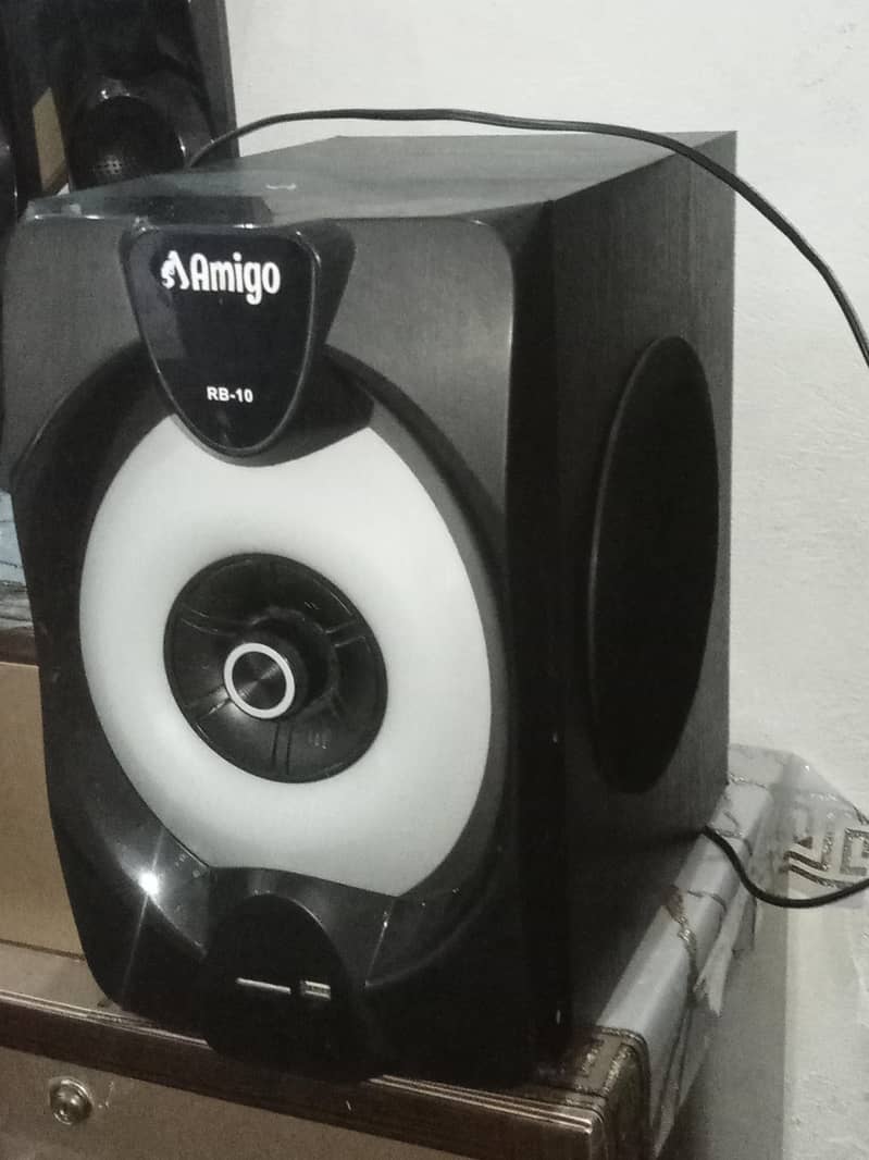Bluetooth speaker 0
