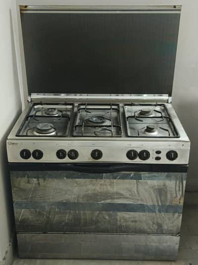 Indesit Stove With Oven