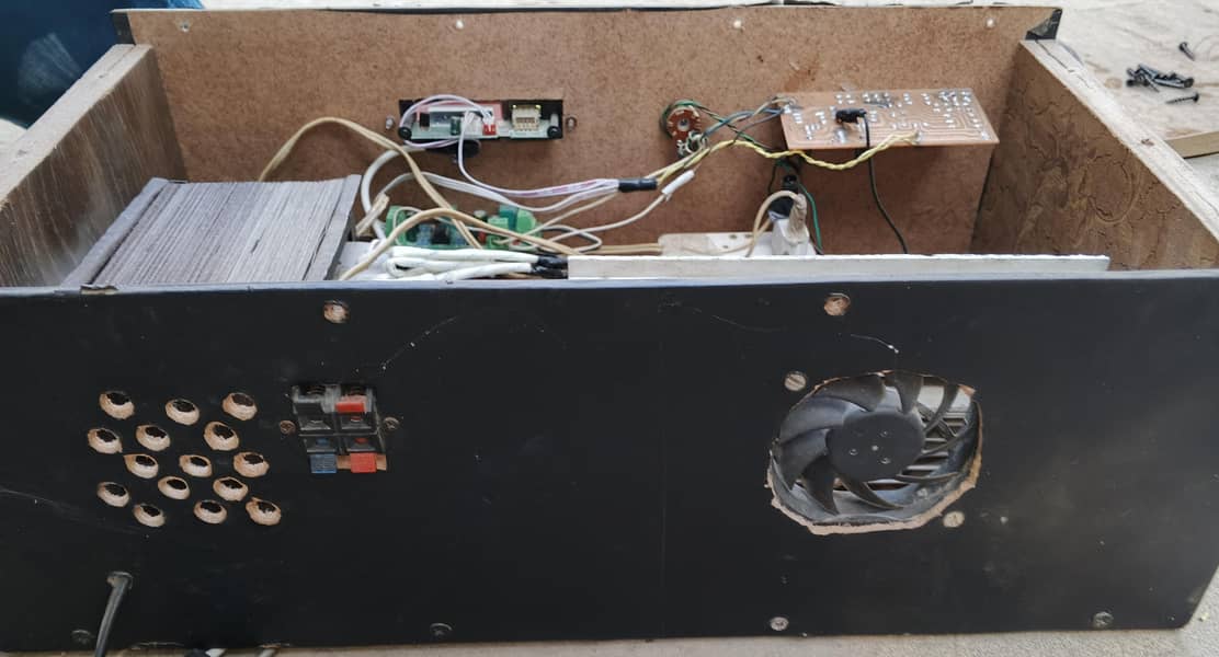 amplifier 1