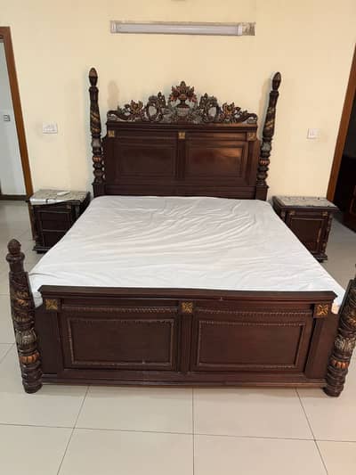 Luxury Bedroom Set Bed  Side Tables  Dressing Tabl