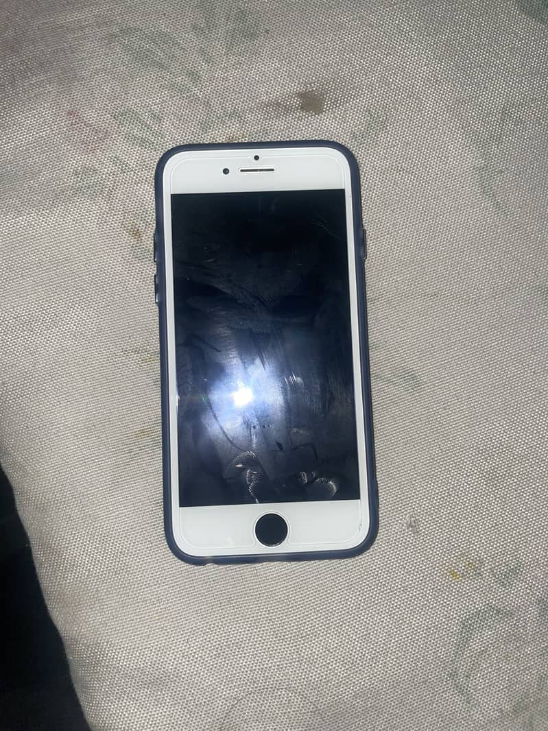 Apple iPhone 7 1